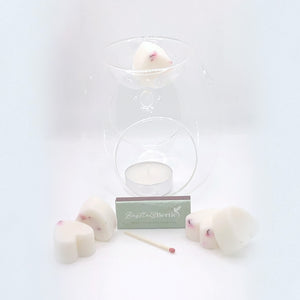 Clear Wax Melt Burner with 6X Melts. Please choose fragrance from our selection you wish to have in and add them to the order in your notes